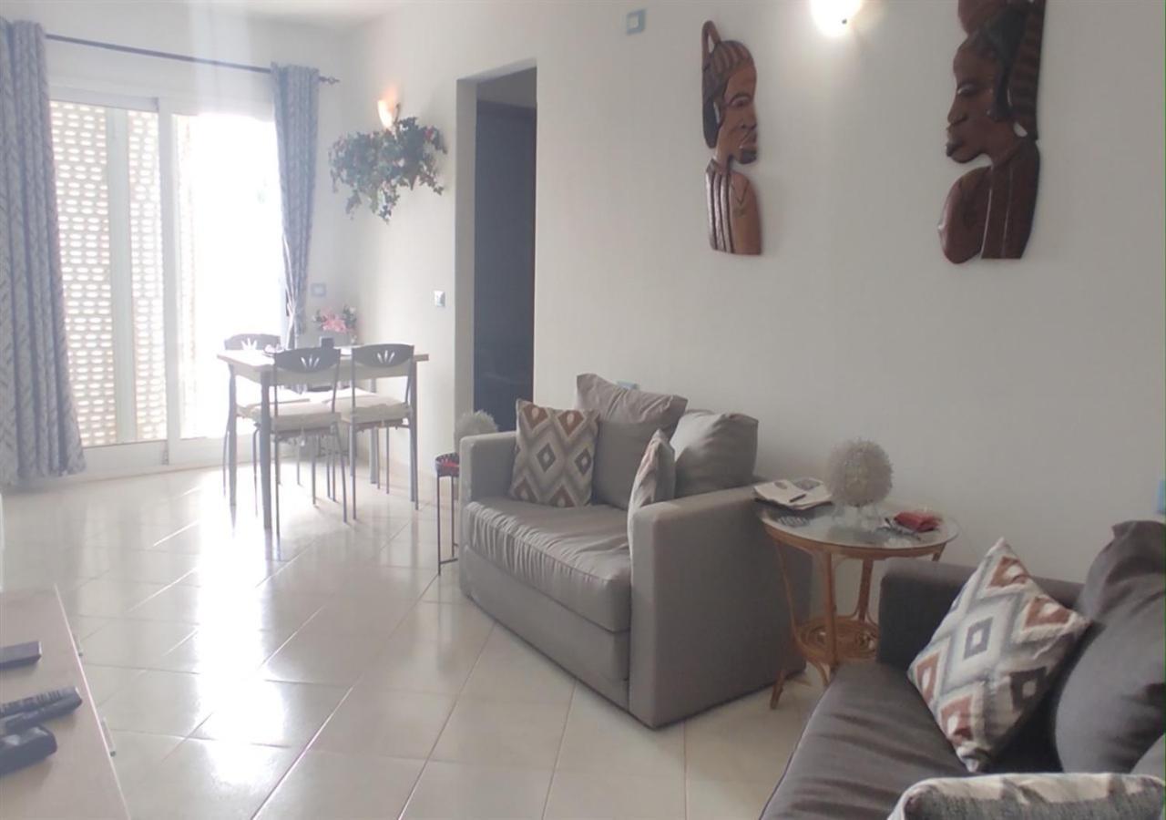 Adult Only Beachfront 2 Bedroom Apartment Santa Maria Airport Pick Up, Aircon, Unlimited Wifi Ideal For Remote Working And Long Stay מראה חיצוני תמונה